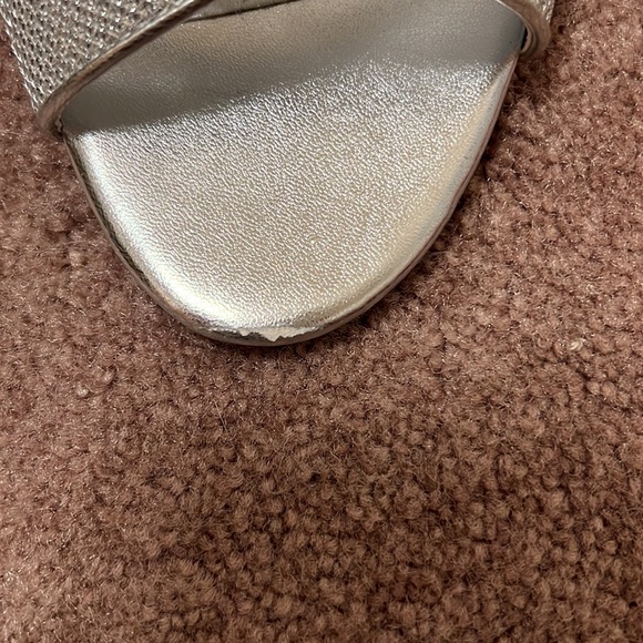 Mootsie Tootsies Silver Sandals with Heel, Size 8.5 - Picture 6 of 7